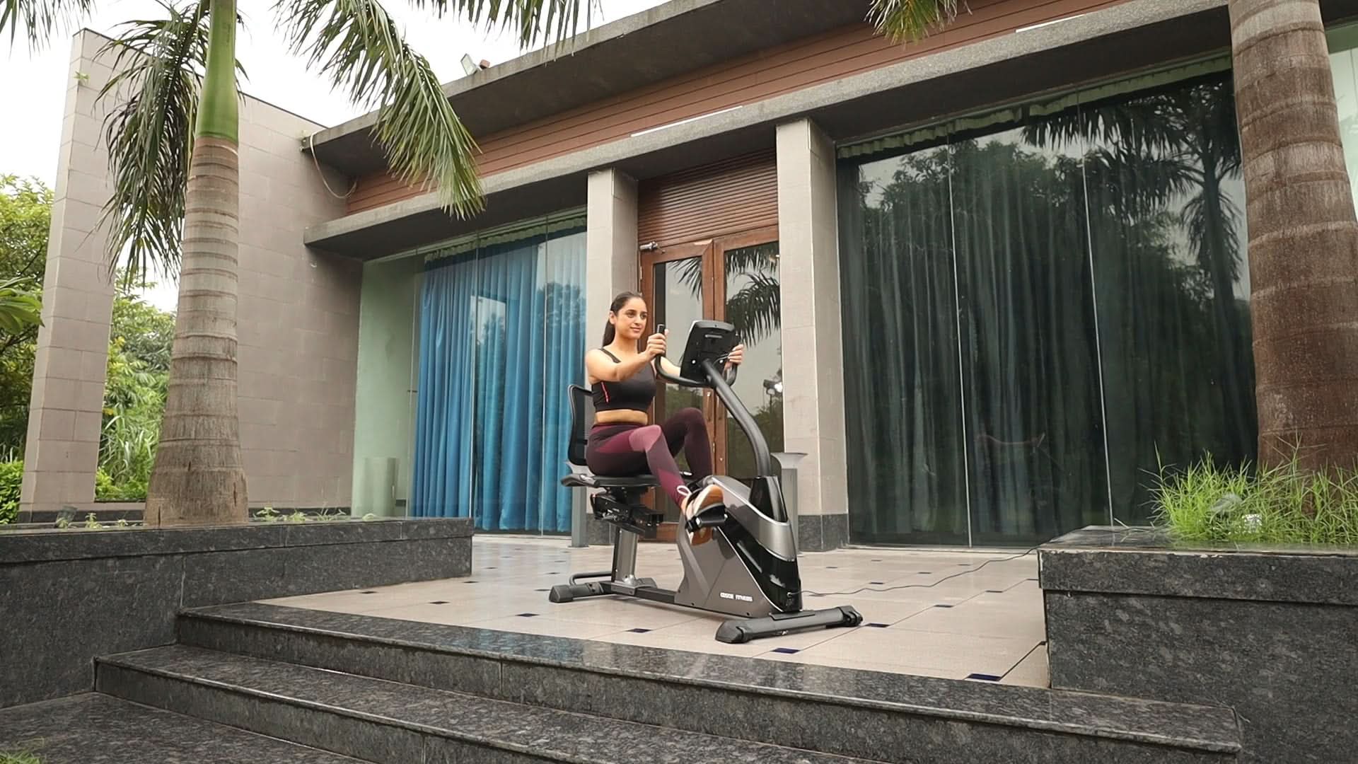 CEB-R8M Recumbent Bike with 16Level Automatic Tension Secondary image