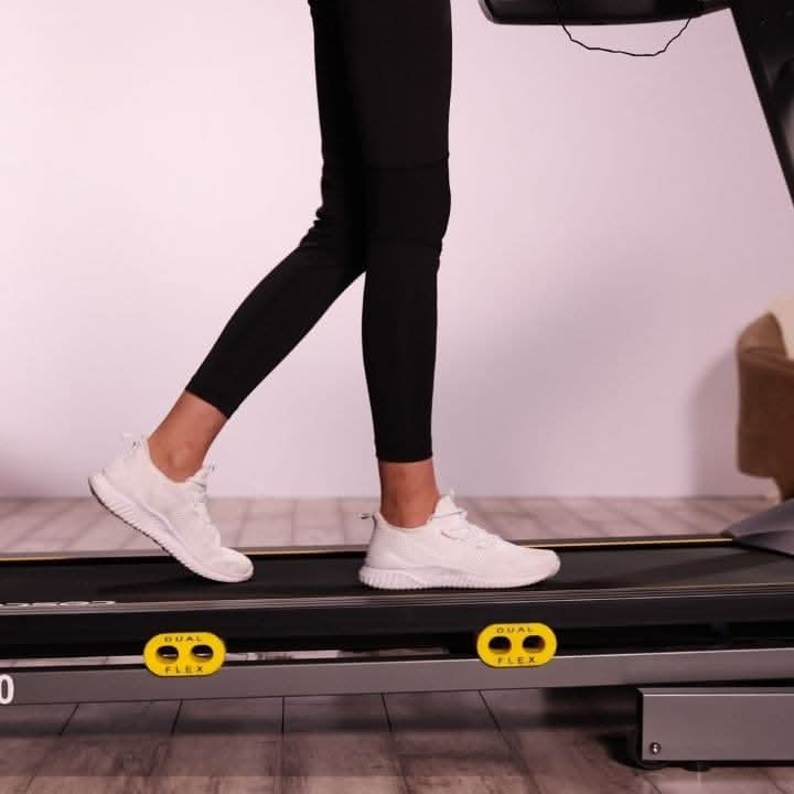 Cosco AC 700 with 2 HP AC Motor Ultimate Workout Treadmill)
