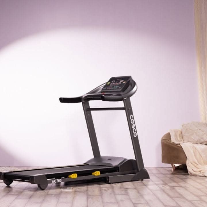 Cosco AC 700 with 2 HP AC Motor Ultimate Workout Treadmill) Main image
